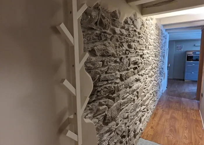 Derby Homes * 라살