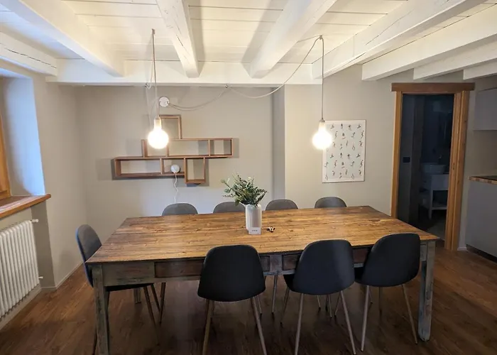 Derby Homes * 라살